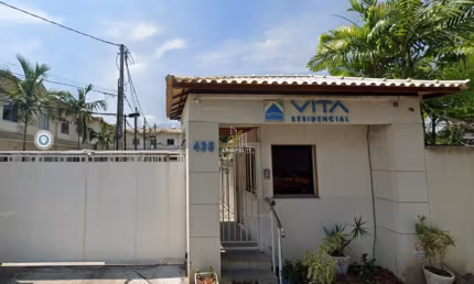 Casa em Condomínio com 4 Quartos, 113m² - Taquara - RJ