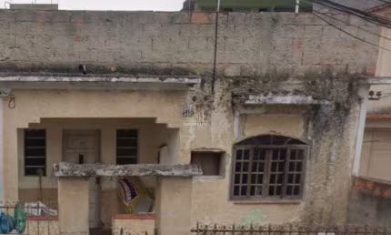 2 Casas para Venda em terreno de 240 m² - Vista Alegre - RJ