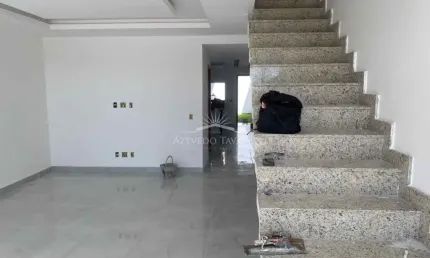 Casa com 3 quartos à venda no Lagoa, Macaé 