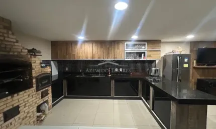 7595 -  Casa à Venda no Vale dos Cristais, Macaé, RJ
