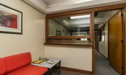 Sala comercial para alugar na Rua Anita Garibaldi, 87, Mont Serrat, Porto Alegre por R$ 3.600