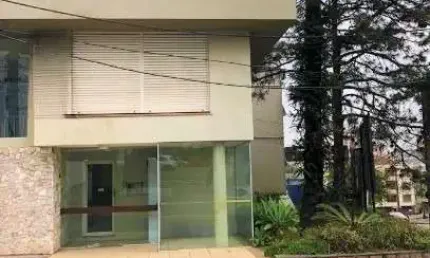Casa comercial para alugar na Avenida Plínio Brasil Milano, 607, Auxiliadora, Porto Alegre por R$ 14.000