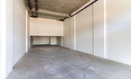 Ponto comercial para alugar na Avenida Assis Brasil, 4556, São Sebastião, Porto Alegre por R$ 10.000