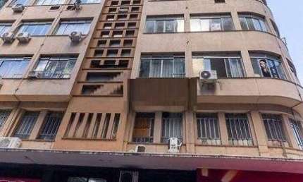 Sala comercial para alugar na Rua Marechal Floriano Peixoto, 13, Centro, Porto Alegre por R$ 1.600