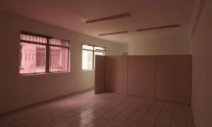 Sala comercial para alugar na Avenida São Pedro, 844, São Geraldo, Porto Alegre por R$ 700