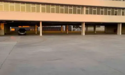 Ponto comercial para alugar na Rua Edu Chaves, 369, São João, Porto Alegre por R$ 26.055