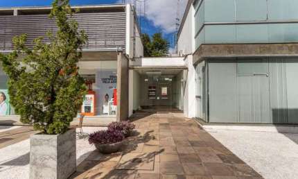 Ponto comercial para alugar na Rua Alberto Silva, 57, Vila Ipiranga, Porto Alegre por R$ 7.800