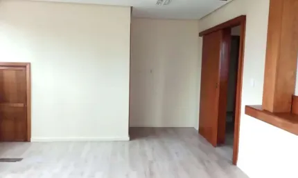 Sala comercial para alugar na Avenida Carlos Gomes, 1200, Auxiliadora, Porto Alegre por R$ 2.999