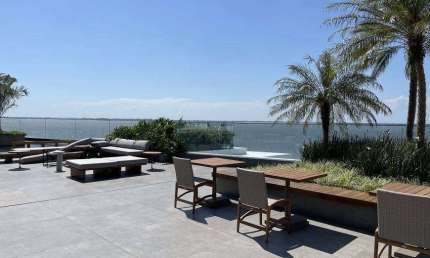 Sala comercial para alugar na Avenida Padre Cacique, 2893, Praia de Belas, Porto Alegre por R$ 4.099