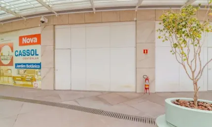 Ponto comercial para alugar na Avenida Senador Tarso Dutra, 565, Petrópolis, Porto Alegre por R$ 2.583