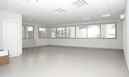Sala comercial para alugar na Rua Conde de Porto Alegre, 545, Floresta, Porto Alegre por R$ 1.290