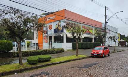 Ponto comercial para alugar na Avenida Wenceslau Escobar, 1787, Tristeza, Porto Alegre por R$ 30.000