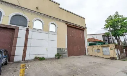 Barracão / Galpão / Depósito para alugar na Rua Conselheiro Travassos, 258, São Geraldo, Porto Alegre por R$ 6.900