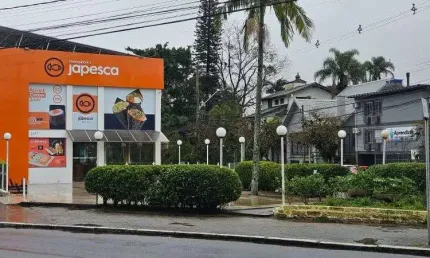 Ponto comercial para alugar na Avenida Wenceslau Escobar, 1781, Cristal, Porto Alegre por R$ 30.000