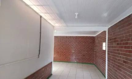 Prédio com 1 sala para alugar na Rua Laudelino Freire, 567, Sarandi, Porto Alegre por R$ 3.500