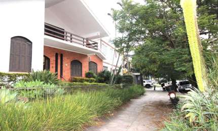 Casa comercial para alugar na Praça Lima Duarte, 57, Chácara das Pedras, Porto Alegre por R$ 25.000