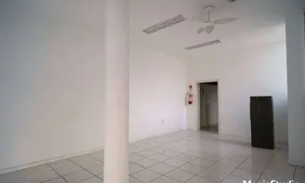 Ponto comercial para alugar na Avenida Protásio Alves, 1738, Rio Branco, Porto Alegre por R$ 3.500