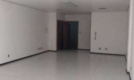 Sala comercial para alugar na Rua Félix da Cunha, 836, Floresta, Porto Alegre por R$ 1.100