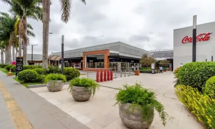 Ponto comercial para alugar na Avenida Doutor Nilo Peçanha, 3228, Chácara das Pedras, Porto Alegre por R$ 7.129