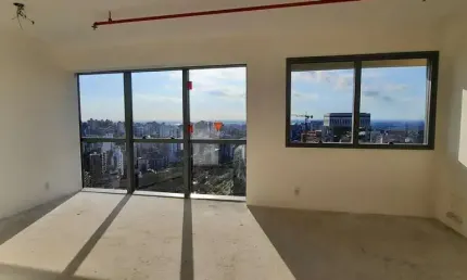 Sala comercial para alugar na Avenida Carlos Gomes, 1492, Três Figueiras, Porto Alegre por R$ 3.589