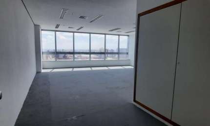 Sala comercial para alugar na Avenida Doutor Nilo Peçanha, 2825, Chácara das Pedras, Porto Alegre por R$ 5.472