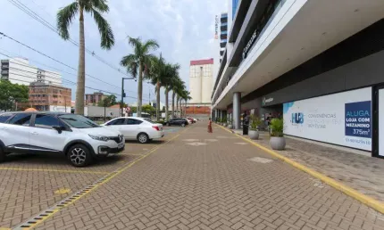 Sala comercial para alugar na Avenida Princesa Isabel, 636, Santana, Porto Alegre por R$ 1.429