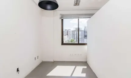 Sala comercial para alugar na Avenida Getúlio Vargas, 1644, Menino Deus, Porto Alegre por R$ 1.250