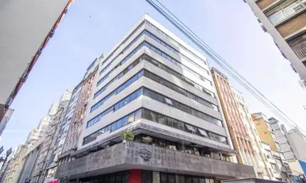 Sala comercial para alugar na rua doutor flores, 263, centro histórico, porto alegre por r$ 1.291