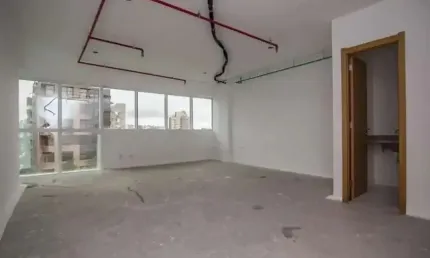 Sala comercial para alugar na Avenida Cristóvão Colombo, 2948, Auxiliadora, Porto Alegre por R$ 2.974