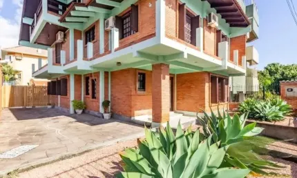 Casa com 3 quartos para alugar na Rua Ludwig Jacob Hubler, 10, Jardim Itu Sabará, Porto Alegre por R$ 18.000