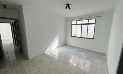 Apartamento com 2 quartos para alugar na Rua Felicíssimo de Azevedo, 273, Auxiliadora, Porto Alegre por R$ 2.000