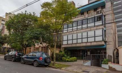 Apartamento com 3 quartos para alugar na Rua Professor Ivo Corseuil, 364, Petrópolis, Porto Alegre por R$ 9.800