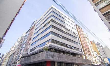 Sala comercial para alugar na Rua Doutor Flores, 263, Centro Histórico, Porto Alegre por R$ 1.074