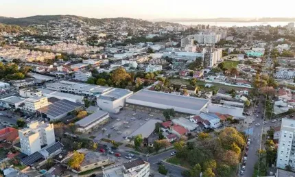 Ponto comercial para alugar na Avenida Otto Niemeyer, 2500, Tristeza, Porto Alegre por R$ 6.000
