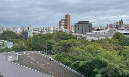 Apartamento com 1 quarto para alugar na Rua Castro Alves, 1055, Independência, Porto Alegre por R$ 3.800