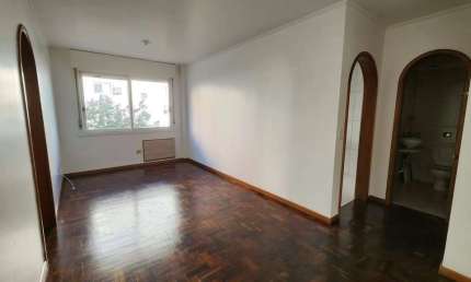 Apartamento com 2 quartos para alugar na Rua Felicíssimo de Azevedo, 400, Auxiliadora, Porto Alegre por R$ 1.900