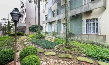 Apartamento com 2 quartos para alugar na Rua Doutor Timóteo, 408, Moinhos de Vento, Porto Alegre por R$ 2.500