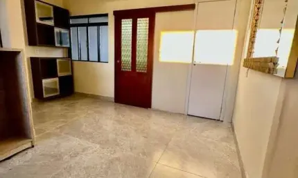 Apartamento com 2 quartos para alugar na Rua Barão de Bagé, 392, Vila Jardim, Porto Alegre por R$ 1.900