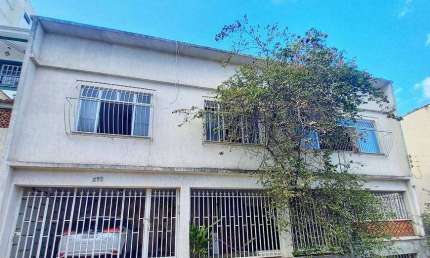 Casa para venda possui 360 metros quadrados com 5 quartos em Centro - Juiz de Fora - MG