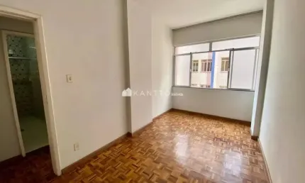 Apartamento com 2 dormitórios à venda, 67 m² por R$ 245.000 - Centro - Juiz de Fora/MG