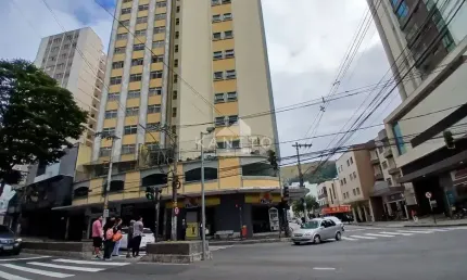 Apartamento com 3 dormitórios à venda, 136 m² por R$ 490.000 - São Mateus - Juiz de Fora/MG