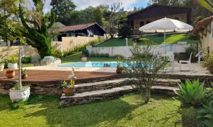 Casa com 4 dormitórios à venda, 227 m² por R$ 1.200.000 - Parque Jardim da Serra - Juiz de Fora/MG