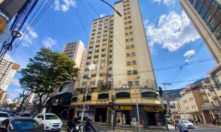 Apartamento Garden com 4 dormitórios à venda, 150 m² por R$ 650.000 - São Mateus - Juiz de Fora/MG