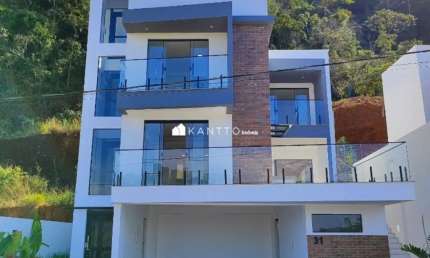Casa com 3 dormitórios à venda, 250 m² por R$ 800.000,00 - Aeroporto - Juiz de Fora/MG