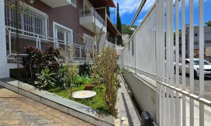 Casa com 4 dormitórios à venda, 300 m² por R$ 830.000 - Bosque dos Pinheiros - Juiz de Fora/MG