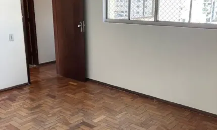 Apto 2 Qtos, 2 banheiros coladinho na Delfim Moeira