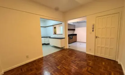 Excelente apartamento de 2 quartos, totalmente reformado, localizado no Granbery.