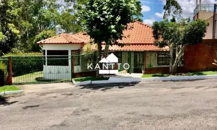 Casa 4 quartos, piscina, área gourmet, condomínio Spinaville, Juiz de Fora