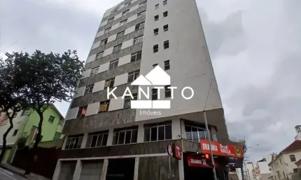 Apartamento de dois quartos no centro com elevador ao lado da Catedral em Juiz de Fora - MG