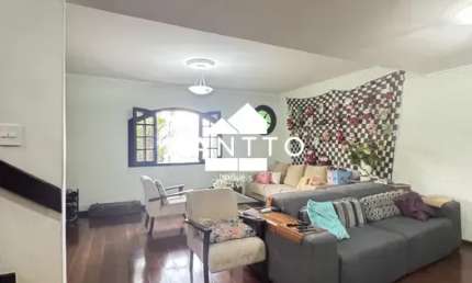 Casa duplex com cobertura, 4 quartos, 2 vagas, Democrata, Juiz de Fora - 600.000,00
